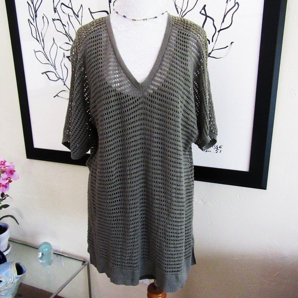Vintage CHICO'S olive green mesh & metal t shirt and MOSSIMO tank top - XL